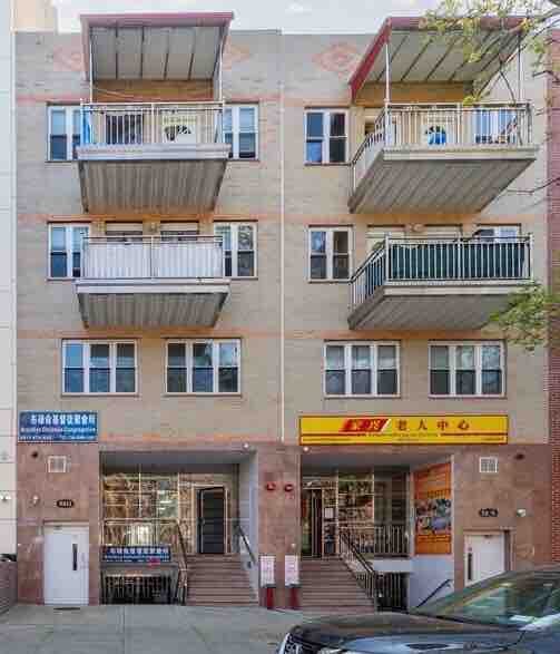 独家代理出售5813 6大道，布鲁克林，纽约 11220 售价：390万.