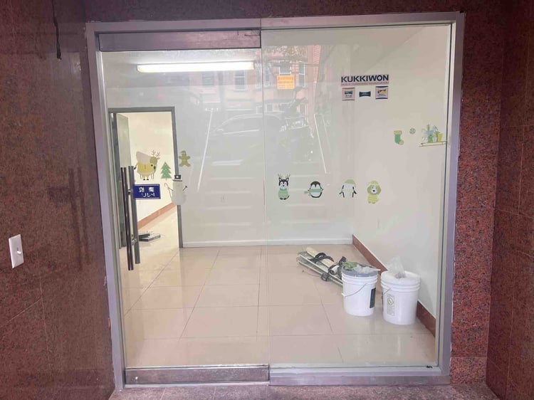 8大道合法商业店铺出租