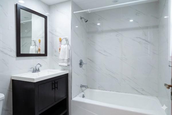 法拉盛 132-15 41Ave 一房一浴公寓 condo 出售