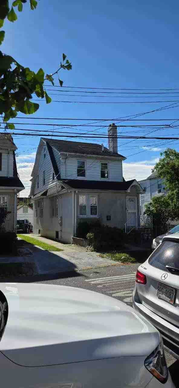 法拉盛金城发两家庭出售